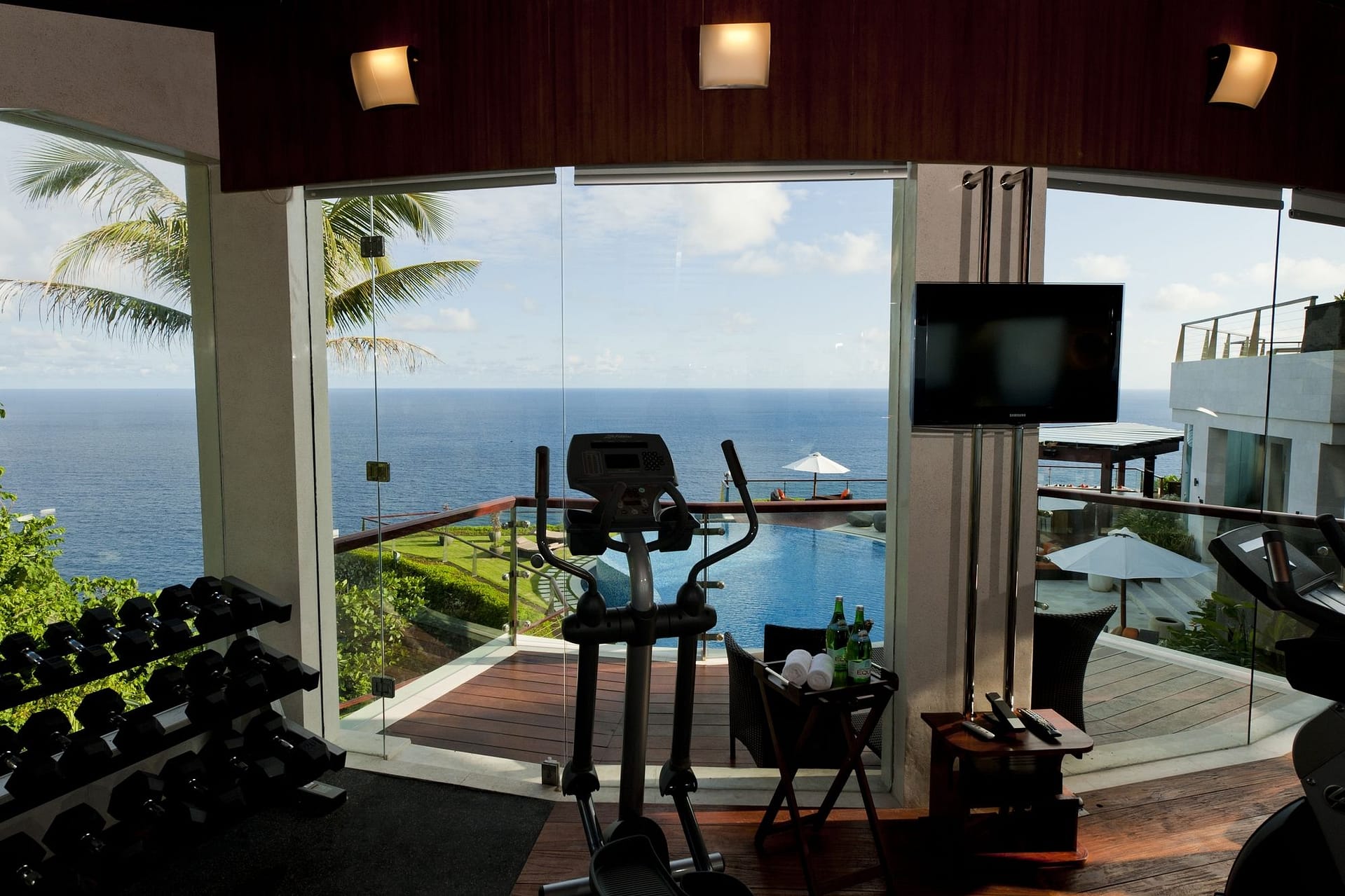 aHR0cHM6Ly9ob3RlbGltYWdlcy5zdW5ob3RlbHMubmV0L0hvdGVsSW5mby9ob3RlbEltYWdlRnVsbC5hc3B4P2lkPTcwNTk3MzM