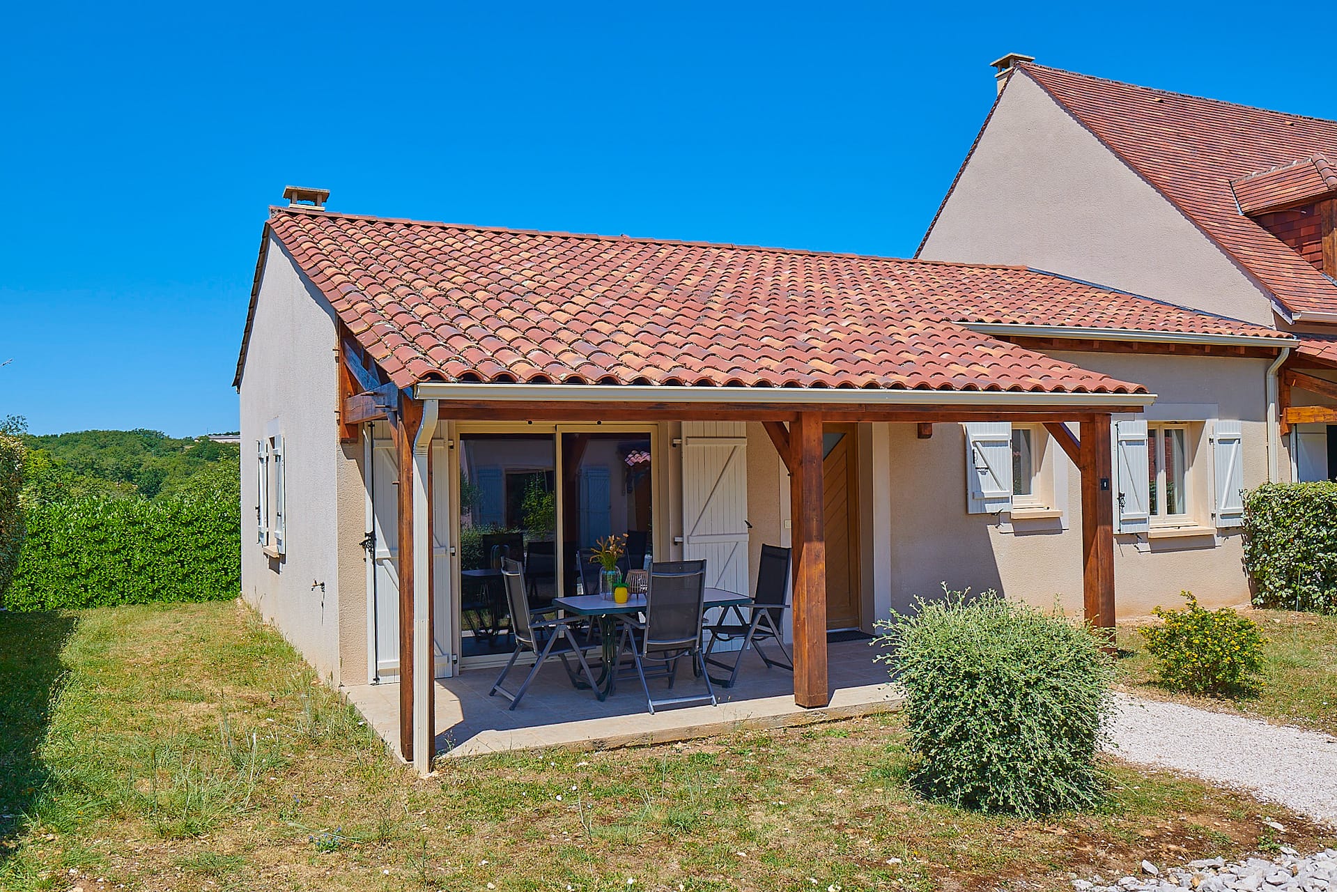 lanzac-4p-1-vakantiehuis-frankrijk-luxe-comfort-zwembad-nederlandse-animatie-dordogne