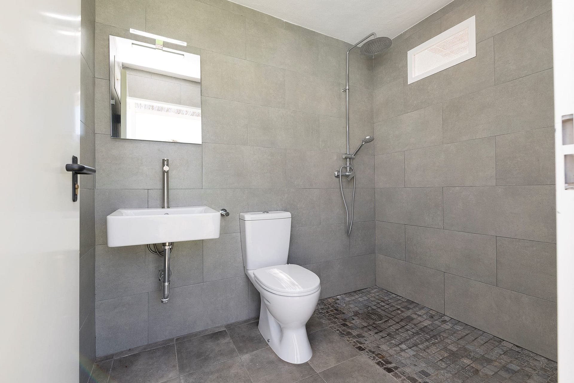 4741_a8c72ad232a226a2edb81eb847b99b15