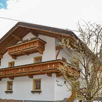 22081088-Original