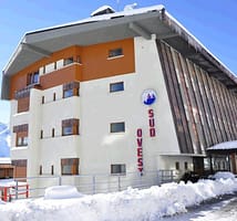 30399146-Original
