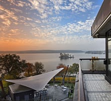 8f010e69459e24356b3df56b3f3216ad