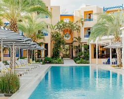 9897ccae6c0427bae50ff27416c4cf77