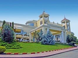 aW1hZ2VzLXR3ZC13aGl0ZWxhYmVsLXByZC9hbGx0b3Vycy9RazlLT1RGZk1UY3VhbkJu