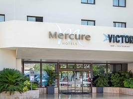 https://all.accor.com/1055