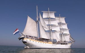 Zeiltocht Stedemaeght vanaf lelystad naar Hoorn over het IJsselmeer