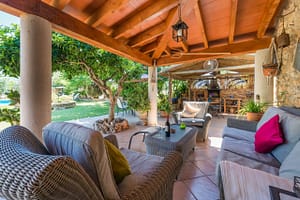 386_838e1e3886978838b80c479c25934766