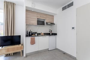CAS174428