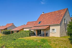 lanzac-6pc-1-vakantiepark-frankrijk-luxe-villa-zwembad-dordogne-lot-animatie-restaurant