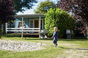 2016-Veranda-Chalet-jongetje-HR