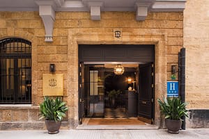 8d74d51bc0a4f9f56878ab3871e980e4