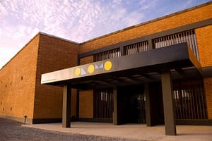 aHR0cHM6Ly9ob3RlbGltYWdlcy5zdW5ob3RlbHMubmV0L0hvdGVsSW5mby9ob3RlbEltYWdlRnVsbC5hc3B4P2lkPTE2NDAxMDg