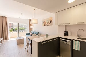 aHR0cHM6Ly9ob3RlbGltYWdlcy5zdW5ob3RlbHMubmV0L0hvdGVsSW5mby9ob3RlbEltYWdlRnVsbC5hc3B4P2lkPTYyODY5NjQ