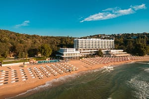 ae220dd17115d97ef8d104de3ac684f8