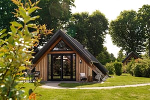 cover_DEIJSVOGEL_WELLNESSLODGE_EXTERIEUR_1