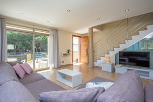 4672_9ed8549e990e28e0cb8487ec624cc227