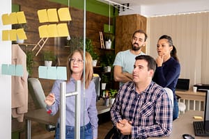 Lees meer over het artikel Invoering loontransparantie uitgesteld tot 2027