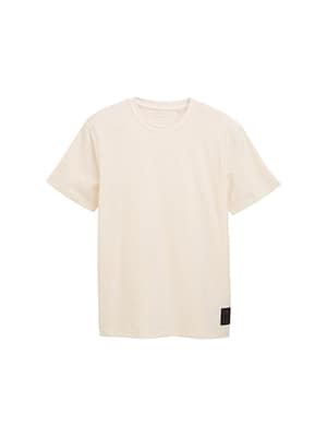 T-shirt with texture