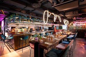 aW1hZ2VzLXR3ZC13aGl0ZWxhYmVsLXByZC9kZWpvbmdpbnRyYS9hSFIwY0hNNkx5OXBiV0ZuWlhNdVpHVnFiMjVuYVc1MGNtRXVibXd2WVhOelpYUXZhVzFoWjJVdllUZ3lNRGd4TXpBdFltUXlOeTAwWkRsaExXSm1NbVF0T1RJMk1qRTFNamhrWWpSakwxY3ZTQQ