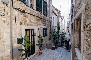 5adff8d79c5ecfe4768f59c661390b25