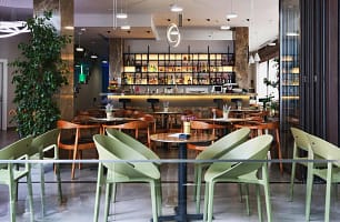 aW1hZ2VzLXR3ZC13aGl0ZWxhYmVsLXByZC9kZWpvbmdpbnRyYS9hSFIwY0hNNkx5OXBiV0ZuWlhNdVpHVnFiMjVuYVc1MGNtRXVibXd2WVhOelpYUXZhVzFoWjJVdlpXRTBPV1U0TURJdFptTTFOaTAwTUdOaUxXSTNNRGd0WlRoak1XUXpPV0V3WVRZekwxY3ZTQQ