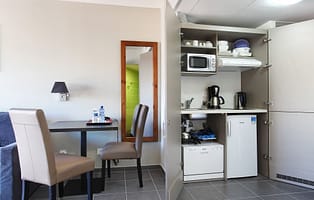tmp9D32_location-marseille-appart-hotel-prado-08