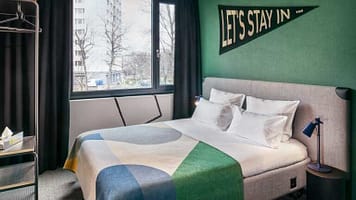 160984_f5405cf695370a62a4b655341551a111