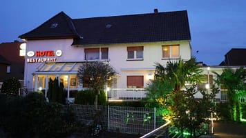 50005_292f5080b321636f04aa2838a0ce4e95