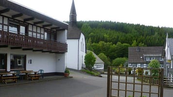 82533_06a91a4292342236e6489f7b2477f708