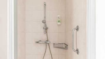 132378_81e8a23ec5f846bd219224375889d00a