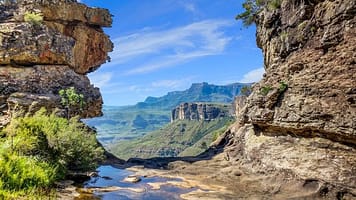 bjFadlJk-drakensberg-2060411_1920