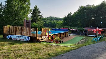 camping-la-perle-creuse-vue-piscine