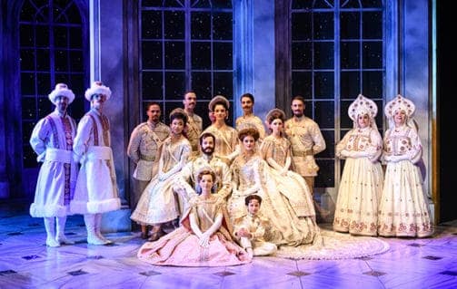 De cast van Anastasia in AFAS Scheveningen