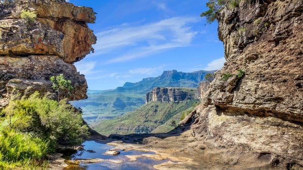 bjFadlJk-drakensberg-2060411_1920