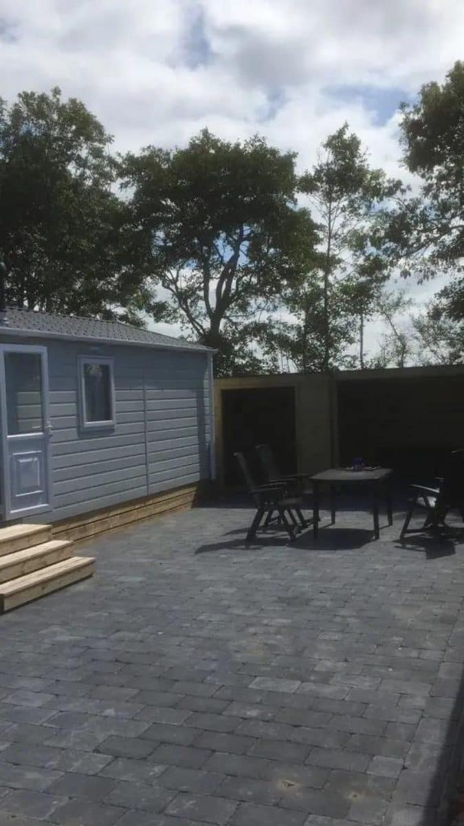 cover_J238-1-576x1024