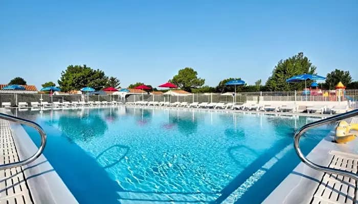 camping-les-ilates-399008