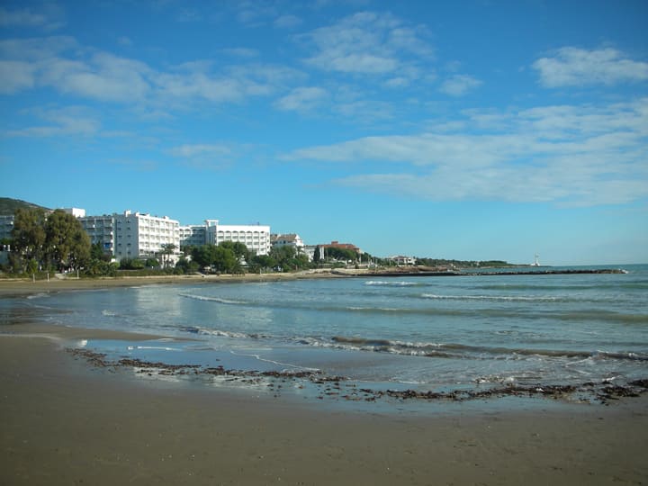 aHR0cHM6Ly9iMmRtYy53Mm0udHJhdmVsL2ltYWdlcy91cGxvYWQvaG90ZWxzLzM5NzEvRXVyb3N0YWxBcHRvczAxX0dlbmVyYWwuanBn