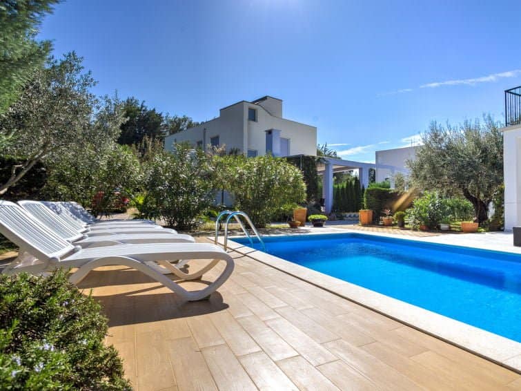 40F2E989250A1EE7ABCF763F6B2BE2A1