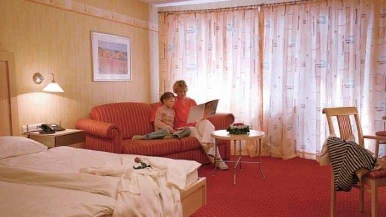 10676_1988c9512587631f3e3c0982af2b28a3