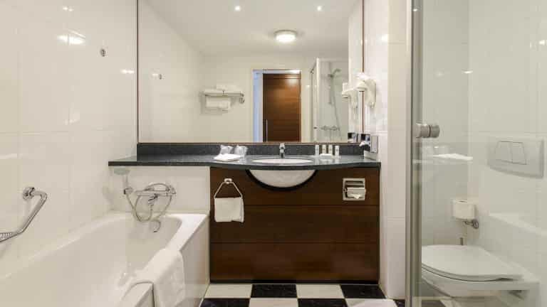 143132_4034b8c7438791f28e74e4cc979f71fd