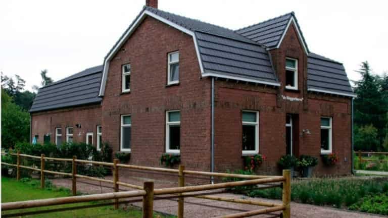 213385_49be19c3c4236c142c43ff47d2245f06