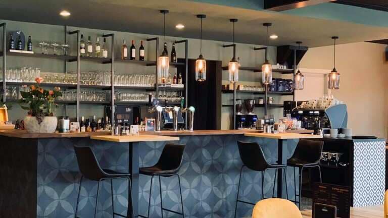 229194_bar-grandcafe-hotel-libo