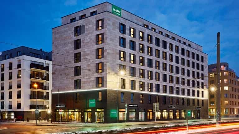 234280_2092-lelei-aussen-02-online-he