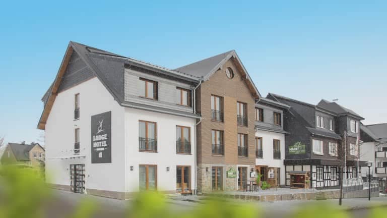 235223_aussenansicht-lodge-hotel-markt-alm-bearbeitet-fruehjahr