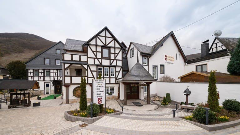 44910_f34acb48c2e7424b619bbf7ccff65896