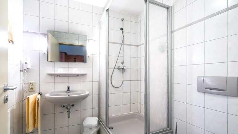 73867_0ee203bb6c92d81d587e22a9f1da1a86