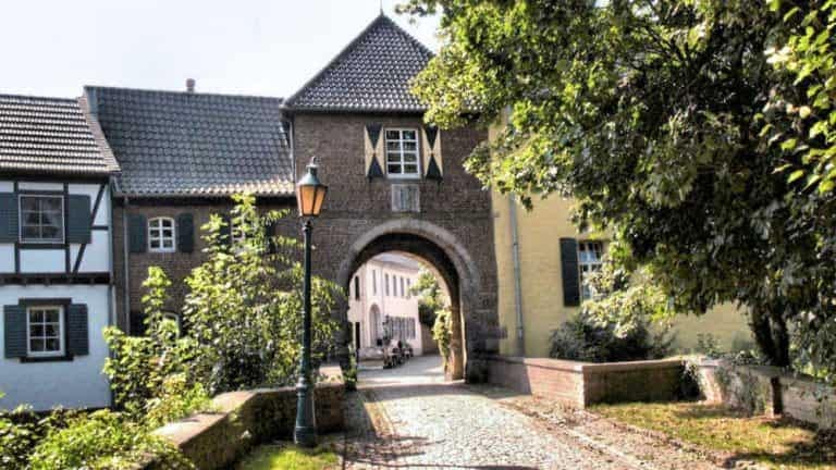 89843_7a7fbb4b5b2c1c1a62b09c06b8d44192