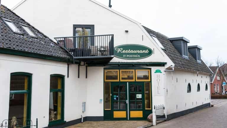 194714_edbd564638cd624d0848832c6acb25e8