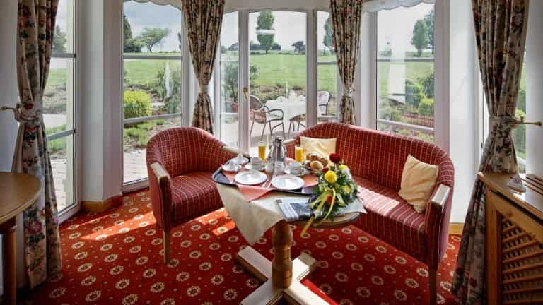 207385_503fb056237c411eb76cb903bd456def