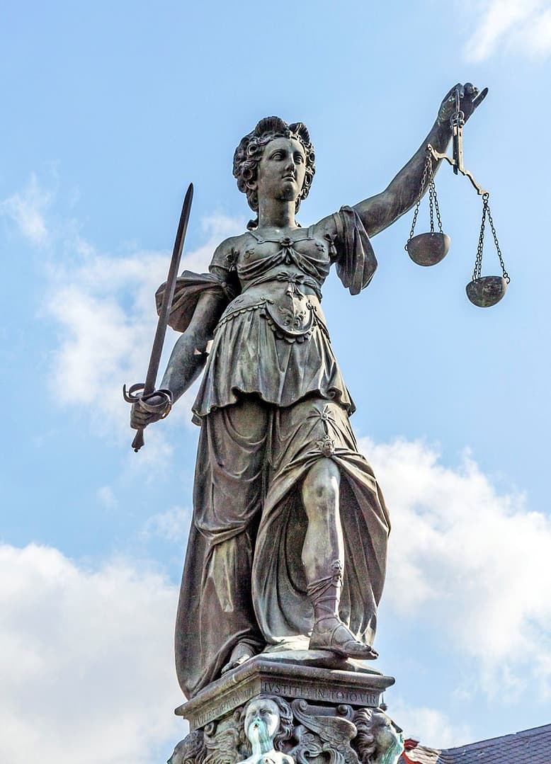 Je bekijkt nu Geen proceskostenvergoeding voor advocaat die werkgever bijstaat